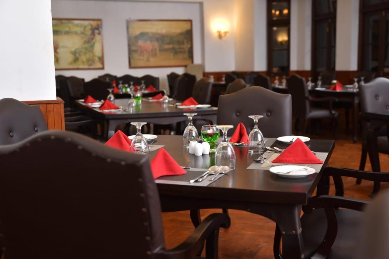 Hotel Nuwara Eliya Golf Club Extérieur photo