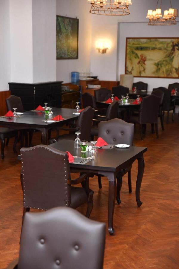 Hotel Nuwara Eliya Golf Club Extérieur photo