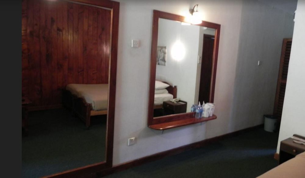 Hotel Nuwara Eliya Golf Club Extérieur photo